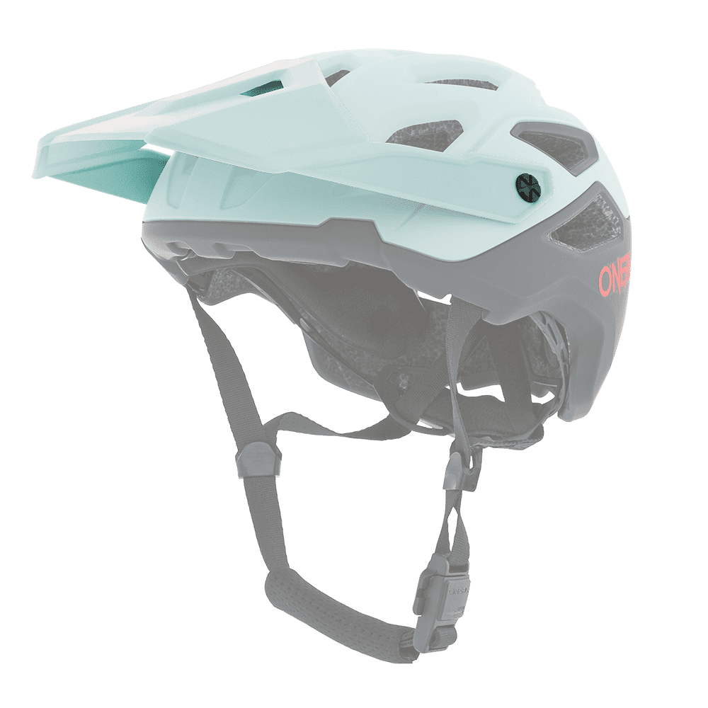 Der O'NEAL Visor PIKE Helmet SOLID von O'NEAL ist ein hellblau-schwarzer Helm mit Belüftungslöchern, verstellbarem Kinnriemen, markantem Frontvisier und rotem Seitentext.