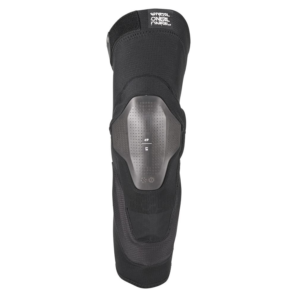 Der O'NEAL Europe DIRT Hybrid Knieschutz in Schwarz bietet Schutz der Stufe 2 mit einer harten, perforierten Schale, Stoffriemen für sicheren Sitz und Durchstichfestigkeit - ideal für die Sicherheit beim Sport oder Radfahren.