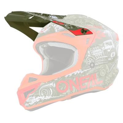 Der O'NEAL Visor 5SRS Polyacrylite Helmet HR verfügt über ein Visier, ein Tarndesign mit roten Akzenten, einen auffälligen roten "O'NEAL"-Schriftzug an der Seite sowie stilisierte Auto- und Flammenabbildungen.