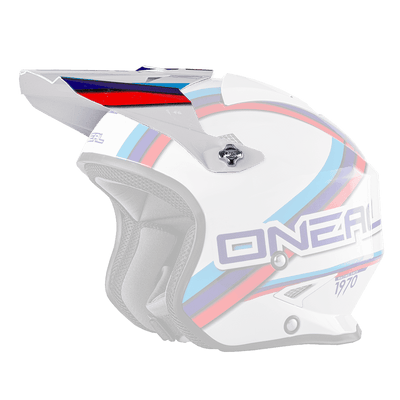 Der O'NEAL Visor SLAT Helmet CIRCUIT ist ein weißer Motocross-Helm mit blauen, roten und lila Streifen, schwarzem Innenfutter, einem Visier und dem Aufdruck "1970" an der Seite.