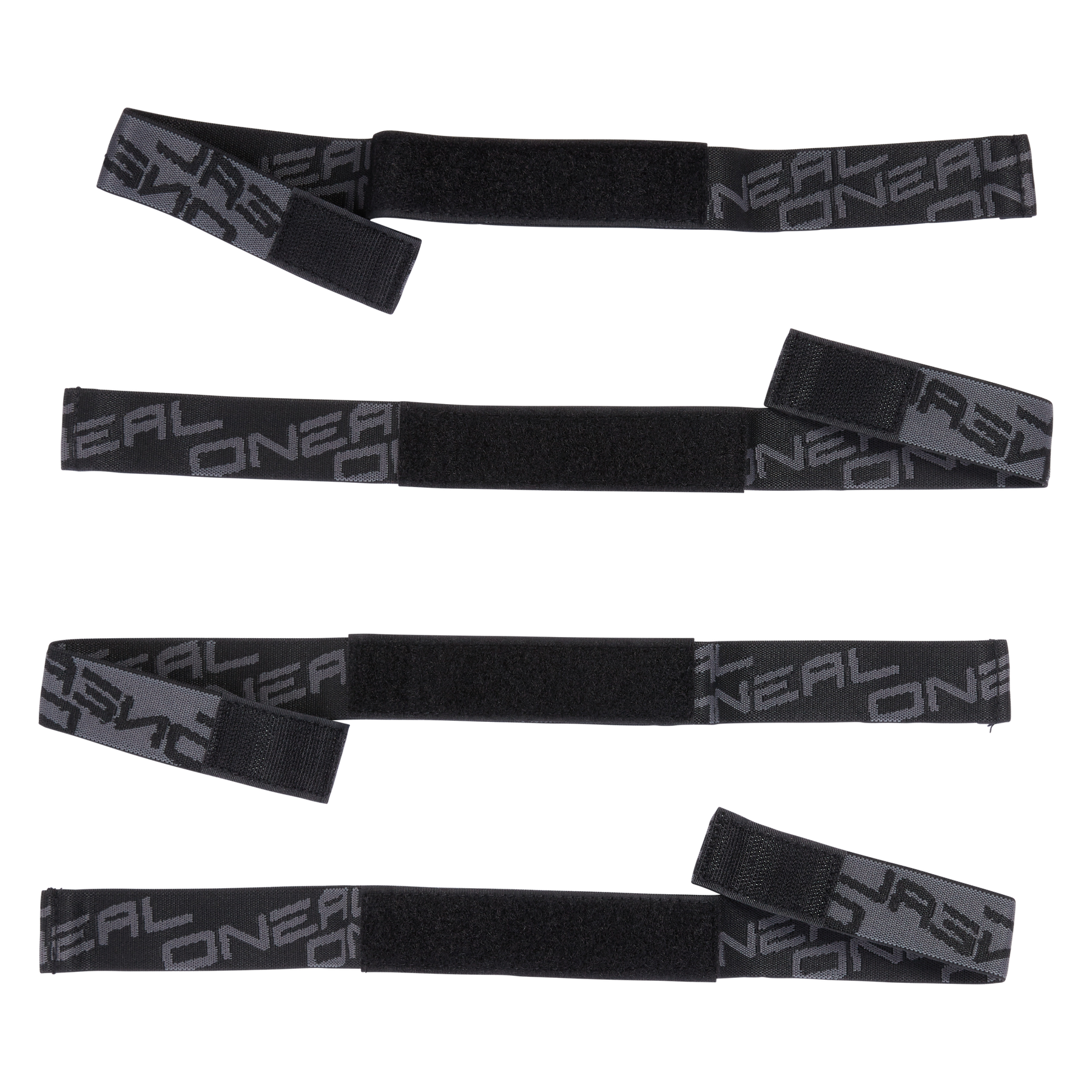 Vier schwarze elastische Bänder mit grauem "O'NEAL"-Schriftzug, die für den O'NEAL PUMPGUN Youth Knee Guard entworfen wurden, sind horizontal in einem versetzten Muster auf weißem Hintergrund angeordnet.
