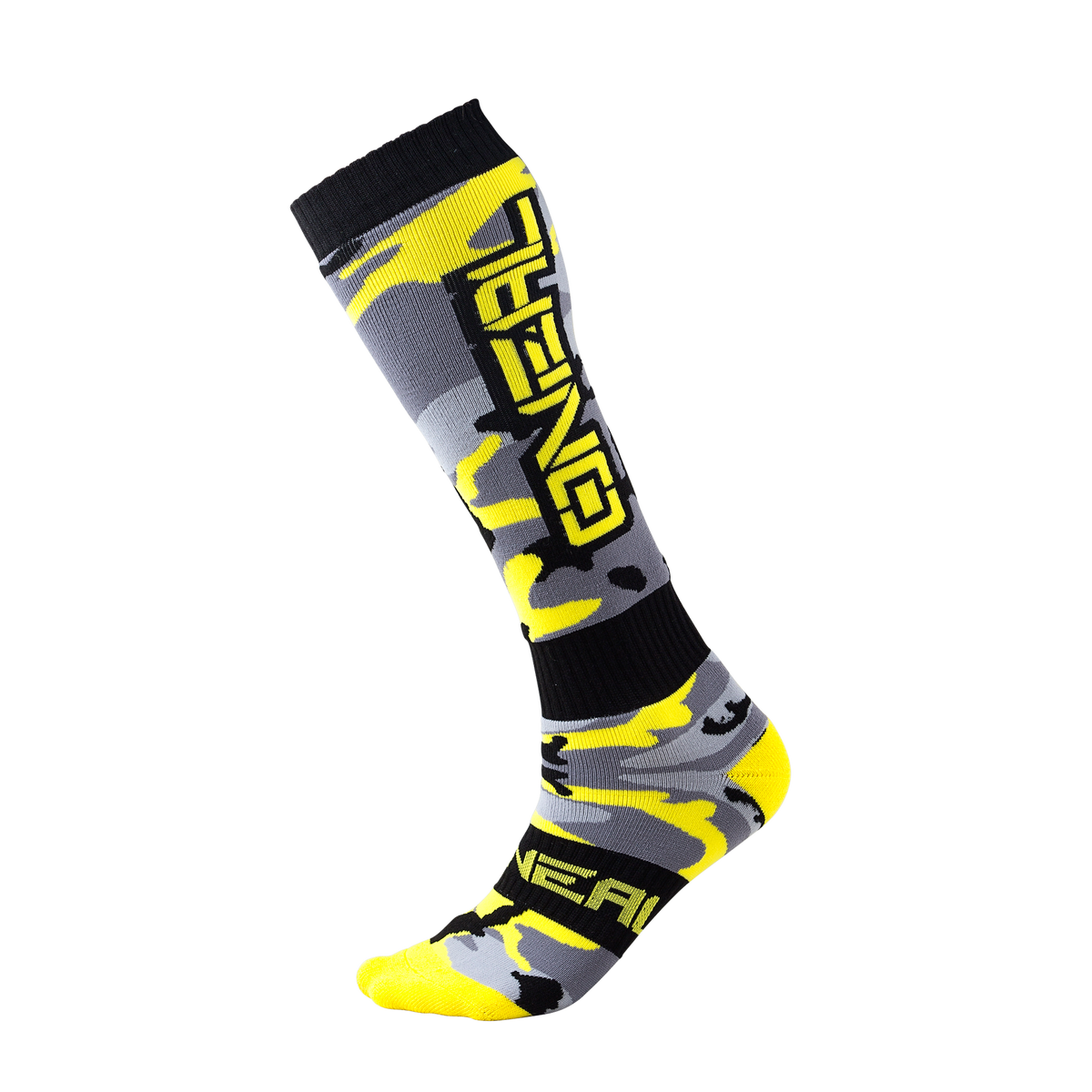 Die O'NEAL PRO MX Socke HUNTER ist eine kniehohe Socke in gelbem, grauem und schwarzem Tarnmuster mit auffälligem "O'NEAL"-Schriftzug an der Seite und am Fuß - ideal für Motocross oder Mountainbiking - auf einem einfarbig weißen Hintergrund.