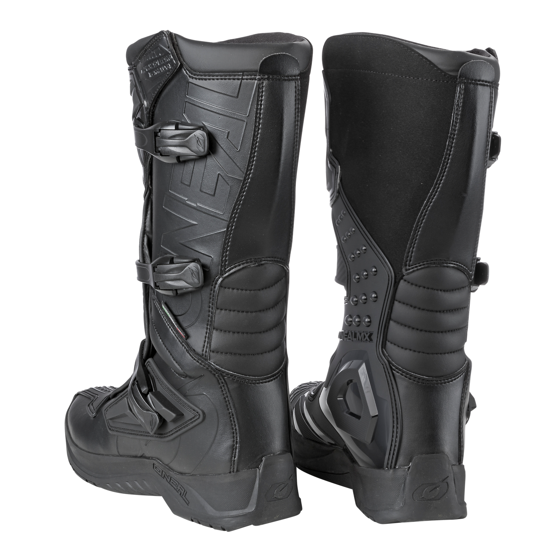 Ein Paar hohe, schwarze O'NEAL RSX Stiefel mit seitlichen Schnallen, gepolsterten Schutzteilen und strukturierten Sohlen; ein Stiefel ist von vorne und der andere von hinten abgebildet.