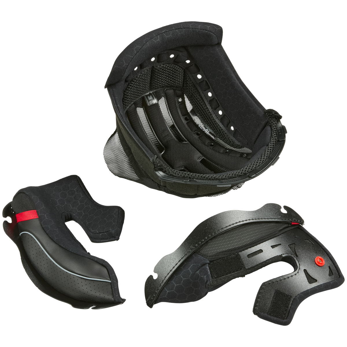 Drei schwarze O'NEAL Liner & Cheek Pads CHALLENGER Helme in unterschiedlichen Formen sind auf weißem Hintergrund angeordnet. Die Pads scheinen Teile der Innenpolsterung eines O'NEAL Helms zu sein, die Komfort und Schutz bieten soll. Die Pads haben unterschiedliche Konturen und enthalten belüftete Abschnitte.