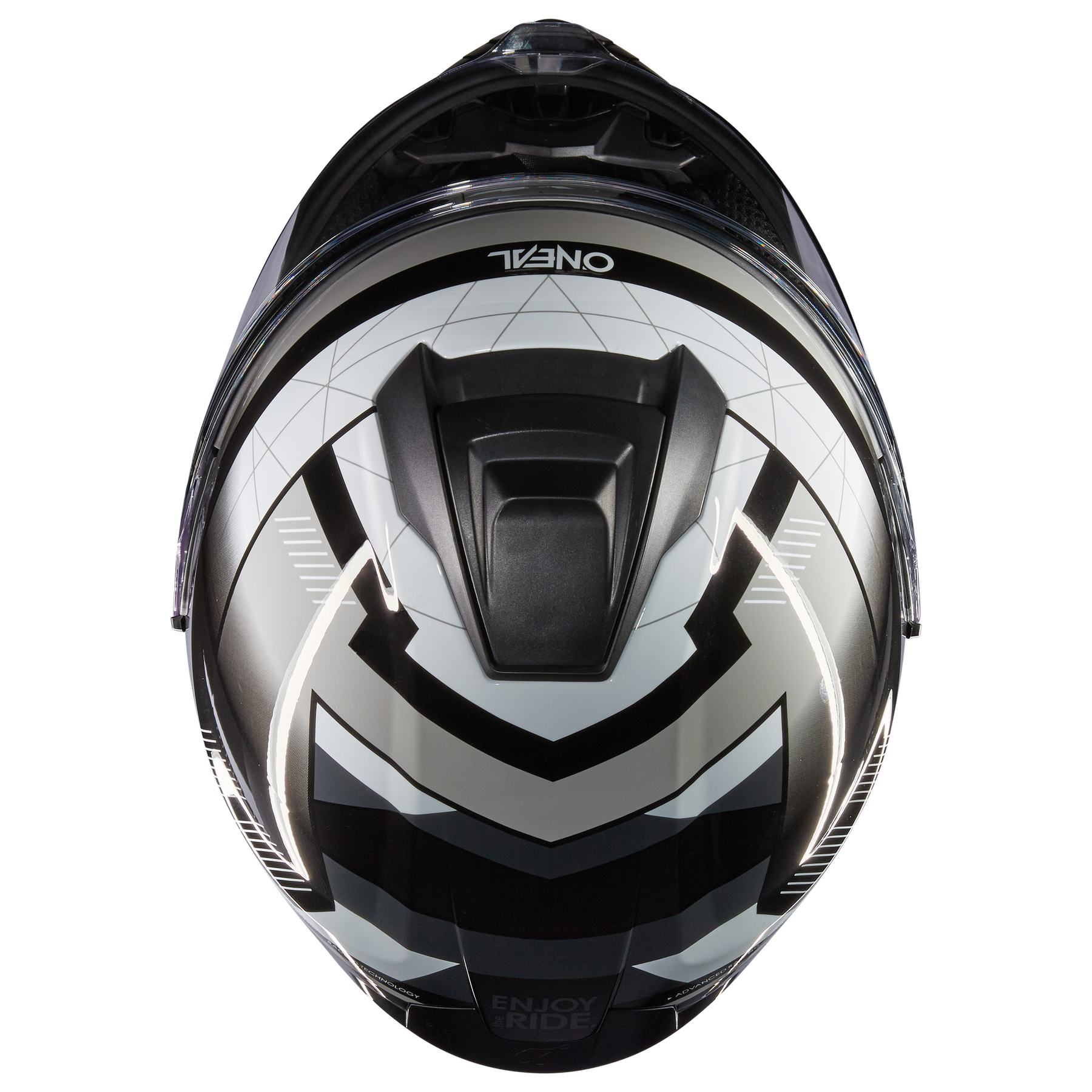 Eine Draufsicht auf den O'NEAL CHALLENGER Helm EXO in Schwarz und Weiß mit kantigen geometrischen Mustern, dem O'NEAL-Logo auf der Vorderseite und "ENJOY RIDE" in der Nähe des Kinnbereichs.
