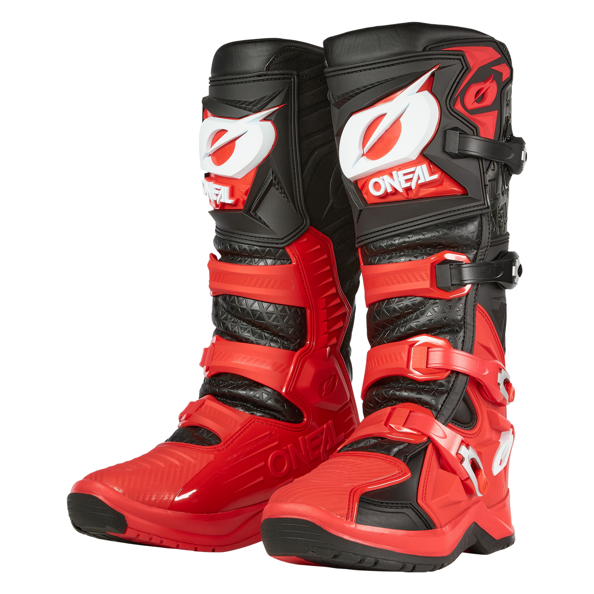 Ein Paar O'NEAL RMX PRO Stiefel in Rot, Schwarz und Weiß mit auffälligem O'NEAL-Branding, mehrfach verstellbaren Schnallen und robusten Sohlen sind aufrecht vor einem weißen Hintergrund abgebildet.