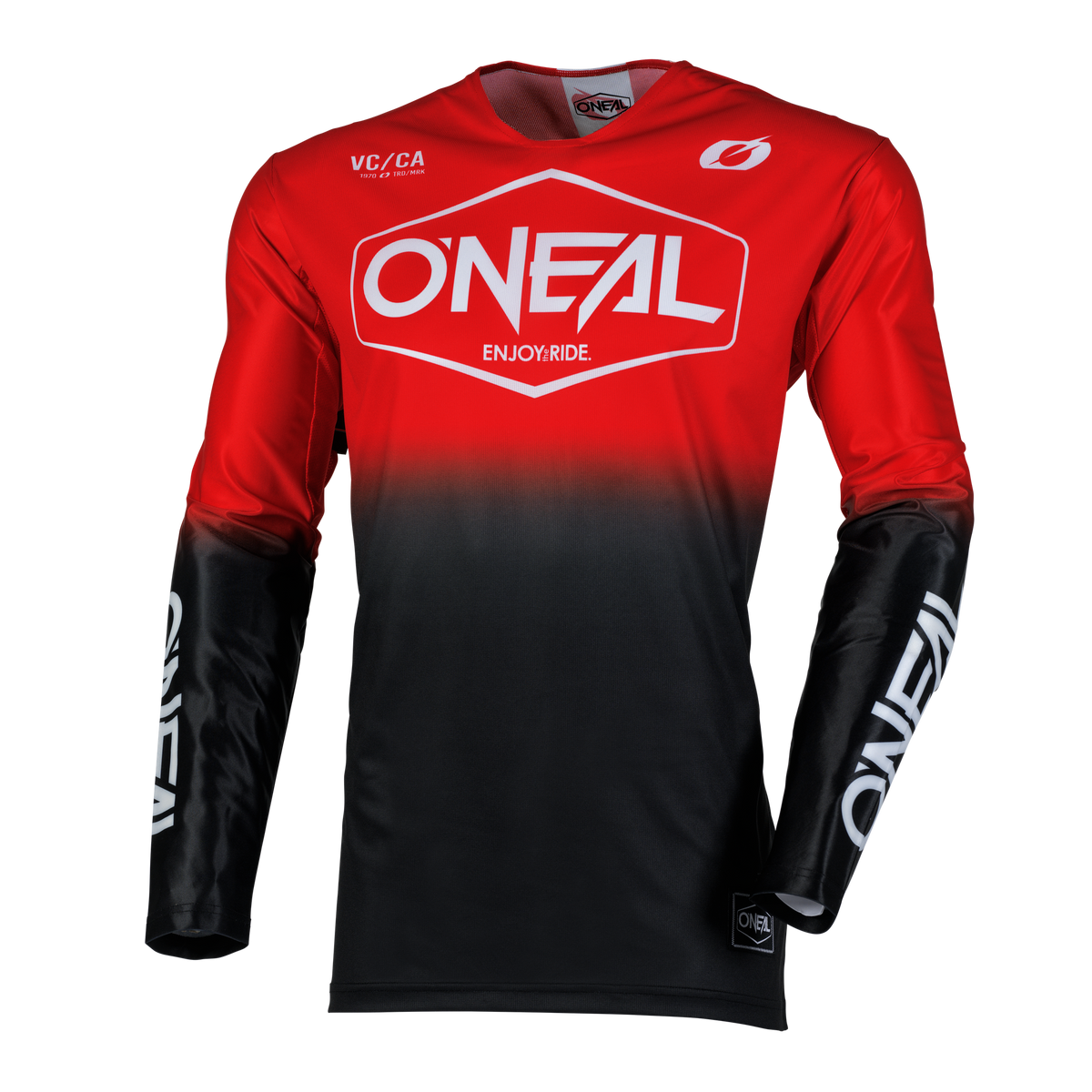 Das O'NEAL MAYHEM Jersey HEXX bietet hohe Leistung und Funktionalität mit einem rot-schwarzen Farbverlauf, auffälligen weißen Logos auf der Brust, den Ärmeln und der unteren Vorderseite sowie dem Slogan "ENJOY RIDE".