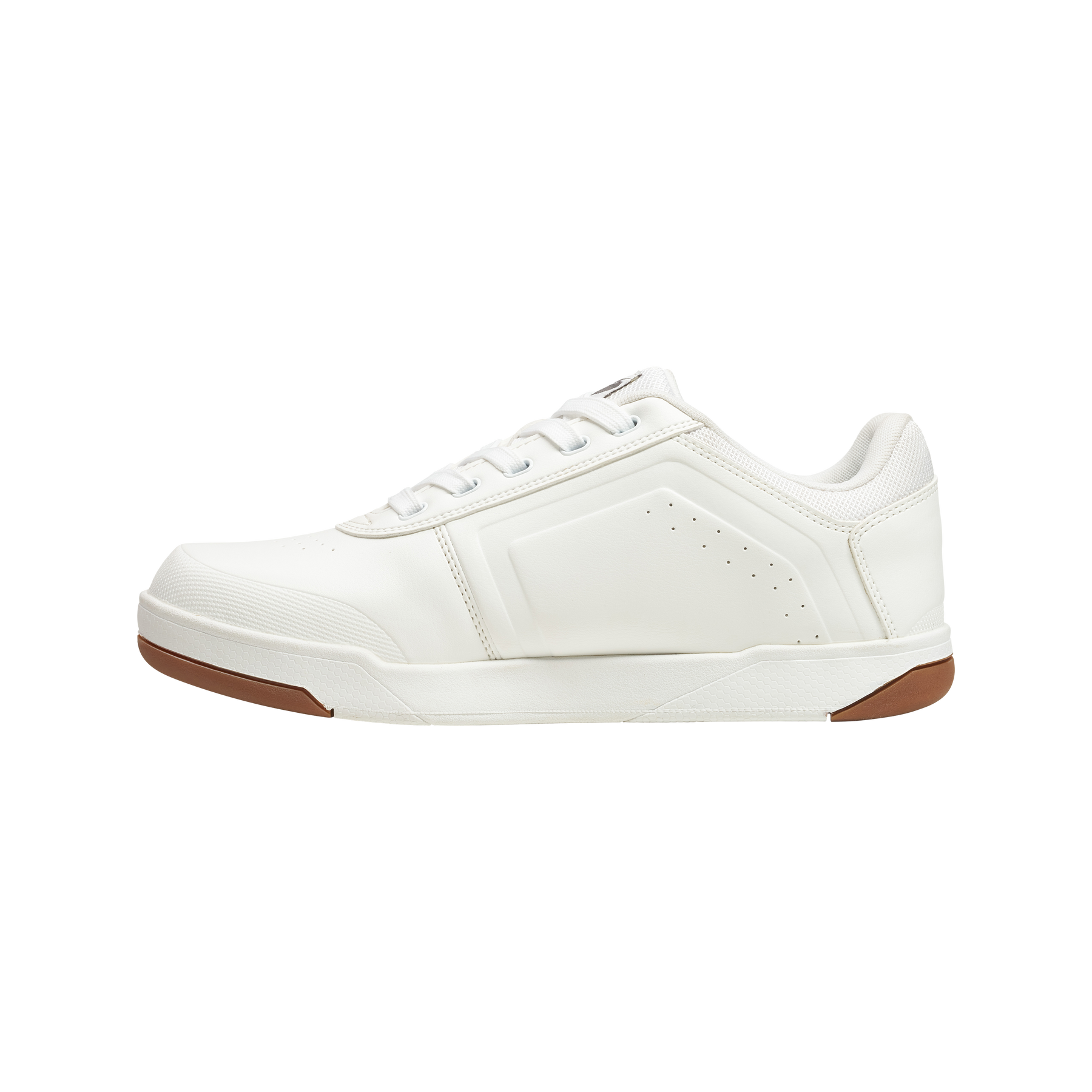 Der O'NEAL PINNED FLAT Pedal Schuh von O'NEAL ist ein weißer Low-Top-Sneaker mit griffiger Gummisohle, minimalistischem Design, Perforationen für Atmungsaktivität und weißen Schnürsenkeln, abgebildet in einer Seitenansicht auf einfarbigem Hintergrund.