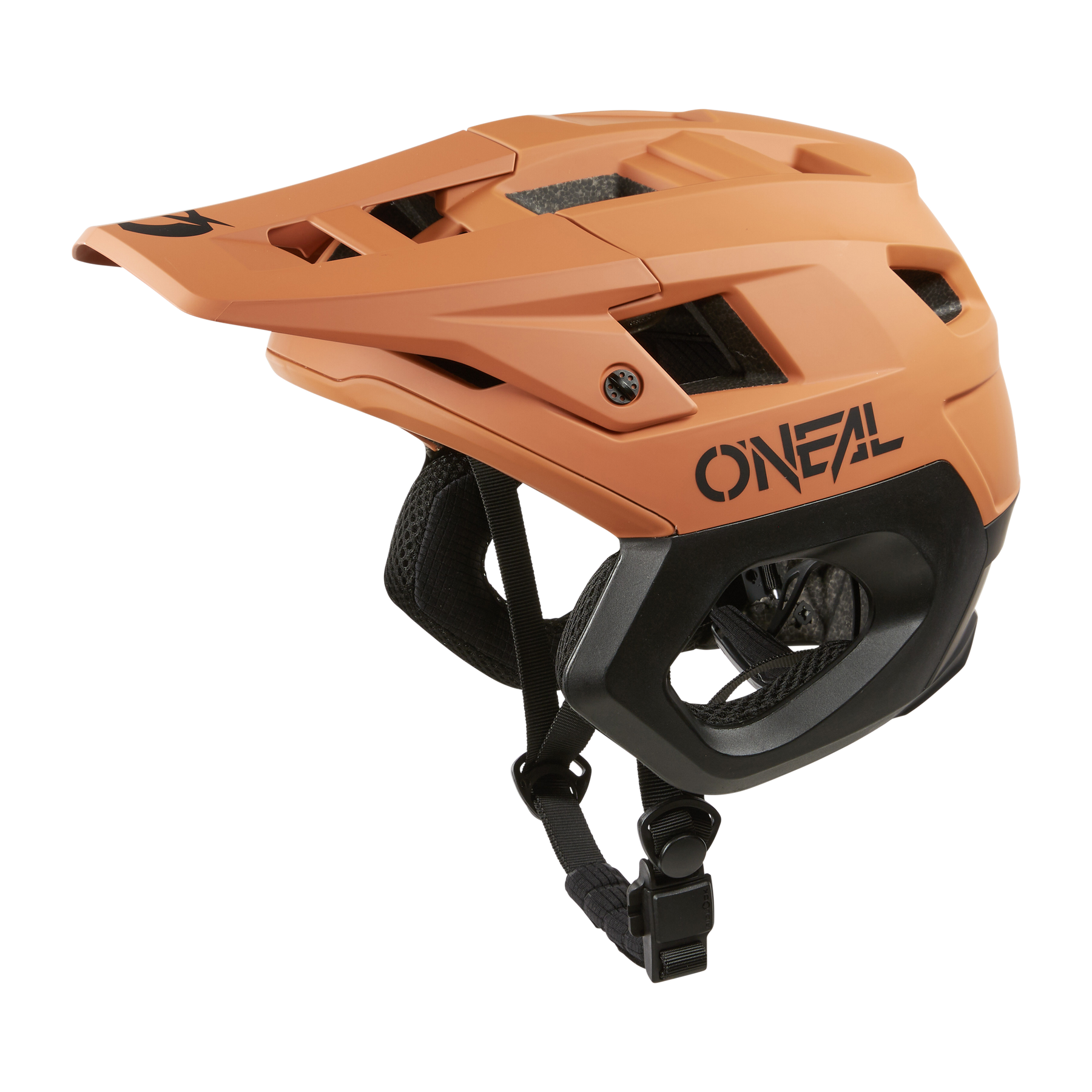 Der O'NEAL TRAPPER Helmet SOLID ist ein orangefarbener Mountainbike-Helm mit schwarzen Riemen, Lüftungsöffnungen, einem Visier und dem O'NEAL-Logo an der Seite.