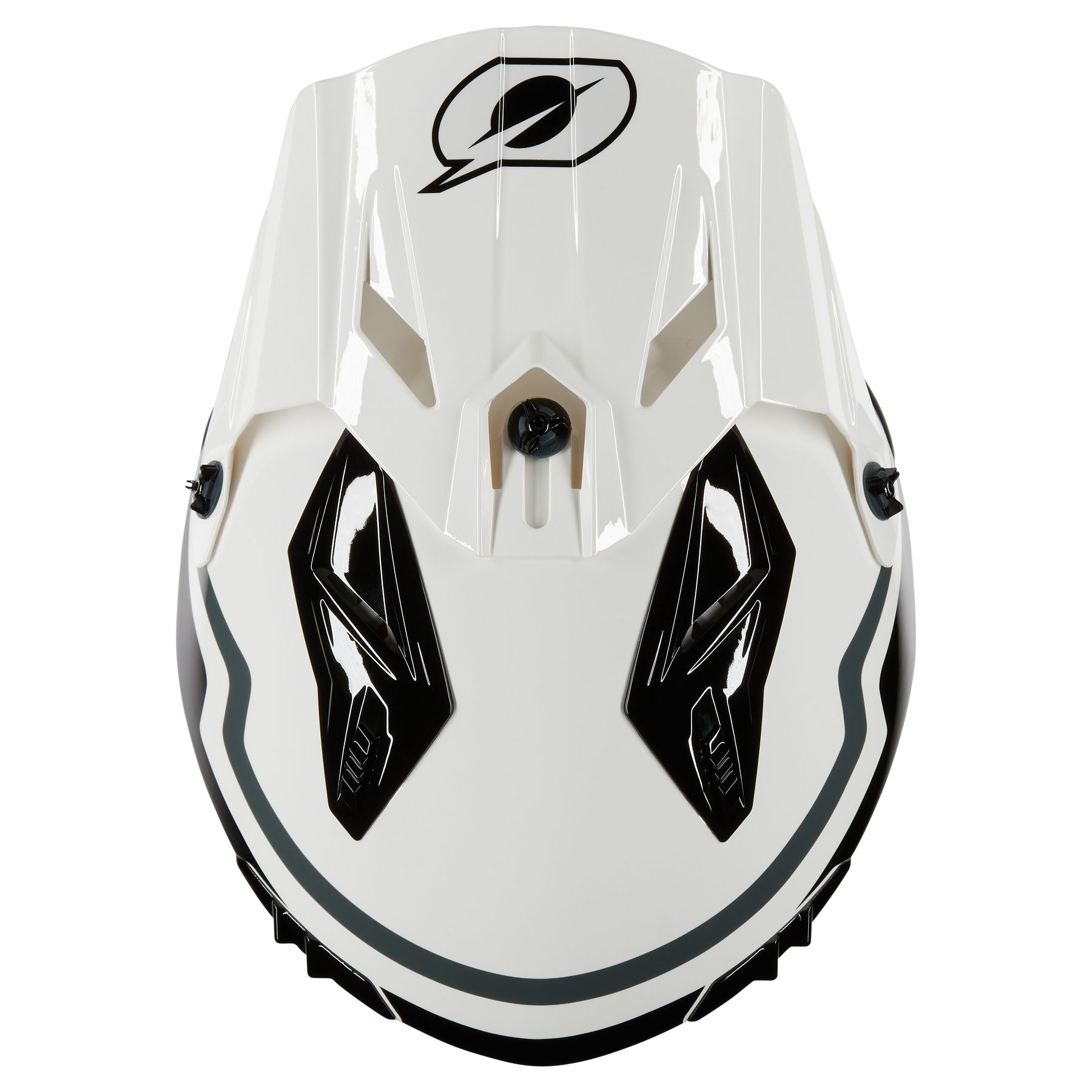 Draufsicht auf den O'NEAL VOLT Helm CORP in Weiß mit schwarzen geometrischen Belüftungsöffnungen und einem auffälligen O'NEAL-Logo auf der Stirn. Der Helm wurde für Rollsportler entwickelt und steht vor einem schwarzen Hintergrund für zusätzliche Sicherheit.
