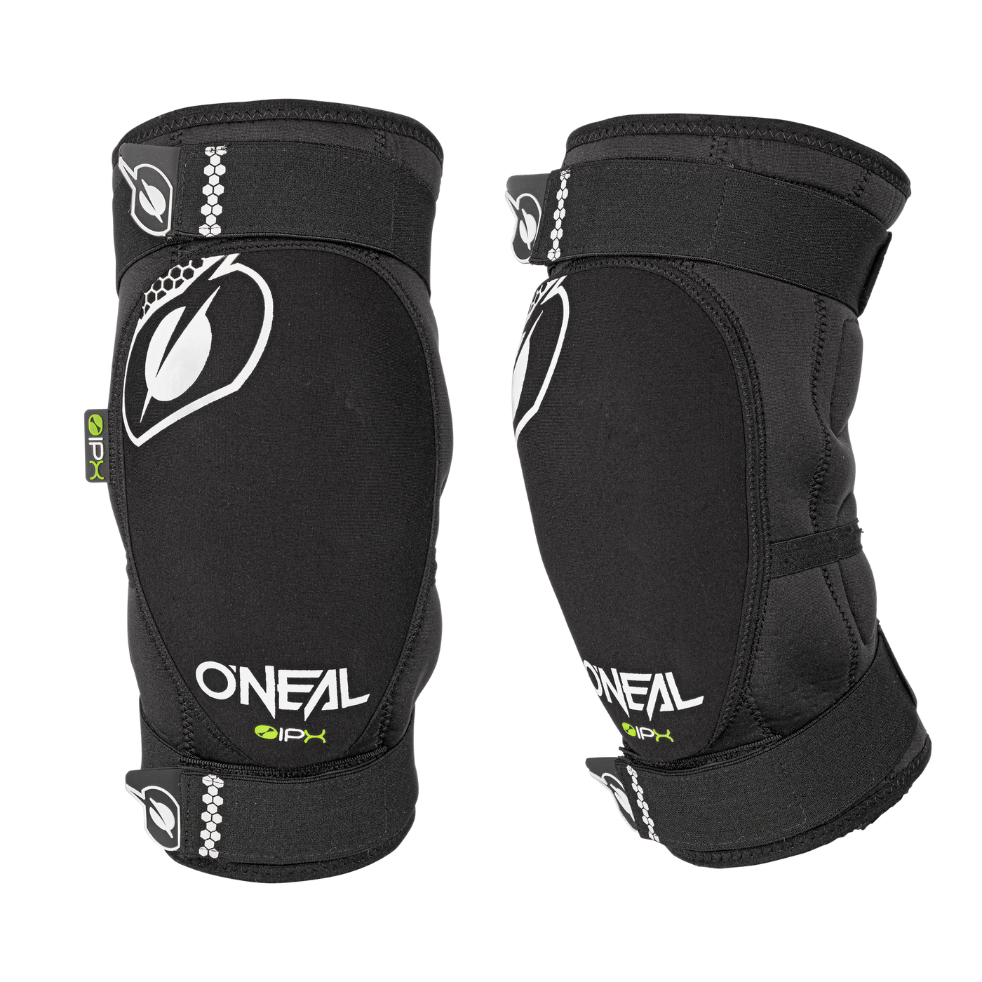 Ein Paar schwarzer O'NEAL DIRT Knieschützer mit weißen Logos und Text, entwickelt für den Sportschutz, gezeigt von vorne und von der Seite vor einem einfarbigen Hintergrund.