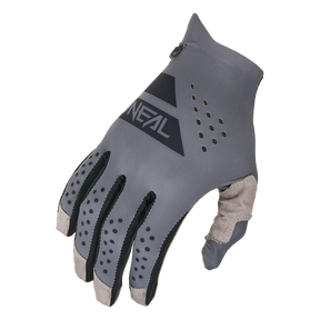 Der O'NEAL PIN IT Slip on Glove ist ein grau-schwarzer Vollfinger-Radhandschuh mit geometrischem Design, perforierter Belüftung, verstärkten Zeige- und Mittelfingerkuppen und dem O'NEAL-Logo auf dem Handrücken.