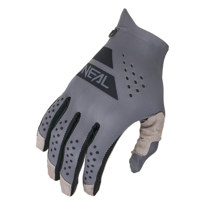 Der O'NEAL PIN IT Slip on Glove ist ein grau-schwarzer Vollfinger-Radhandschuh mit geometrischem Design, perforierter Belüftung, verstärkten Zeige- und Mittelfingerkuppen und dem O'NEAL-Logo auf dem Handrücken.