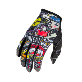 Der O'NEAL MAYHEM Handschuh CRANK ist ein schwarzer Mountainbike-Handschuh, der mit lebendigen, mehrfarbigen Designs und Grafiken verziert ist, darunter ein Frauengesicht im Comic-Stil, ein Totenkopf und verschiedene Textelemente. Er verfügt über weiße Nähte, ist langlebig und verfügt über einen Klettverschluss am Handgelenk für einen sicheren Sitz.