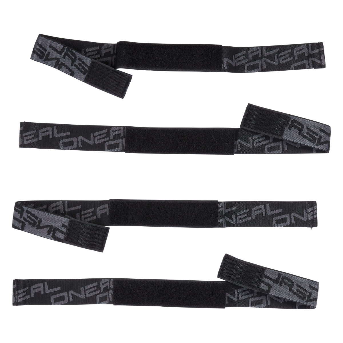 Der O'NEAL Elastic Strap für den PUMPGUN Youth Knee Guard umfasst vier schwarze Klettbänder, jedes mit einer Schlaufe an einem Ende und einem verstellbaren Klettverschluss zum Zusammenhalten von Gegenständen. Die Bänder zeichnen sich durch ein schlankes, minimalistisches Design aus, wobei sich der Markenname „O'NEAL“ in grauer Schrift über die gesamte Länge wiederholt.