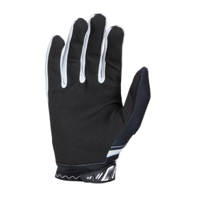 Ein schwarzer Handschuh mit weißen Fingerspitzen und einer gemusterten Manschette, nach vorne gerichtet. Der O'NEAL VAULT Handschuh RACEWEAR scheint für Aktivitäten konzipiert zu sein, die Fingerfertigkeit und verbesserten Griff erfordern.