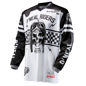 Das O'NEAL ULTRA LITE LE Jersey ist ein schwarz-weißes Langarm-Motocross-Trikot mit einem auffälligen Design mit einem Totenkopf mit Fliegerbrille und dem Text „O'NEAL RIDERS, RACING SINCE 1970“. Die Ärmel und der obere Brustbereich haben schwarze Hintergründe mit weißen Streifen und Schachbrettmustern. Ideal zum Erreichen von Bestleistungen auf der Strecke.