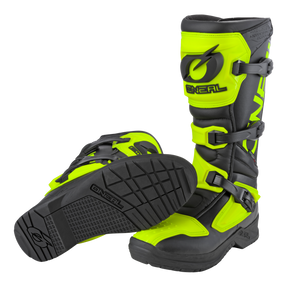 Ein Paar schwarze und neongelbe O'NEAL RSX Stiefel mit mehreren verstellbaren Schnallen. Diese Motocross-Stiefel haben ein High-Top-Design für zusätzlichen Schutz und zeigen stolz das Markenlogo „O'NEAL“ an den Seiten und Sohlen.