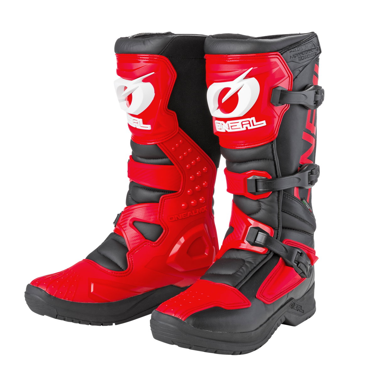 Die O'NEAL RSX Stiefel sind schwarz-rote Motocross-Stiefel mit drei verstellbaren Schnallen, verstärkten Schienbeinschonern, robusten Sohlen für Schutz und Traktion und auffälligen weißen "O'NEAL"-Logos.