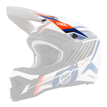 Der O'NEAL Visor 3SRS Helm VISION zeichnet sich durch ein dynamisches Design in den Farben Weiß, Blau, Rot und Schwarz aus. Die Marke „O'Neal“ ist oben deutlich zu sehen. Dieser Helm verfügt über ein Visier, einen Kinnschutz und Belüftungsöffnungen für optimale Belüftung. Sein gepolstertes Innenfutter bietet zusätzlichen Komfort und Schutz.