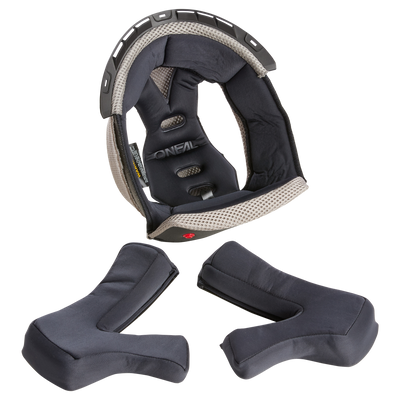 Der O'NEAL Liner & Cheek Pads 1SRS Helm in stilvollem schwarz-grauem Design wird präsentiert. Zum Helm gehören zwei abnehmbare, gepolsterte Wangenpolster für mehr Komfort und Schutz. Die Innenseite des Helms besteht aus atmungsaktivem Stoff und aufwendigen Nähten für ein hervorragendes Tragegefühl.