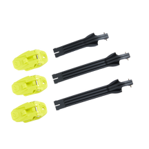 Der O'NEAL RIDER PRO Youth Boot – Full Buckle/Strap Kit umfasst sechs farblich abgestimmte Komponenten: drei leuchtend gelbe Fersenstücke und drei schwarze Zehenschieber, alle sorgfältig vor einem eleganten schwarzen Hintergrund präsentiert.