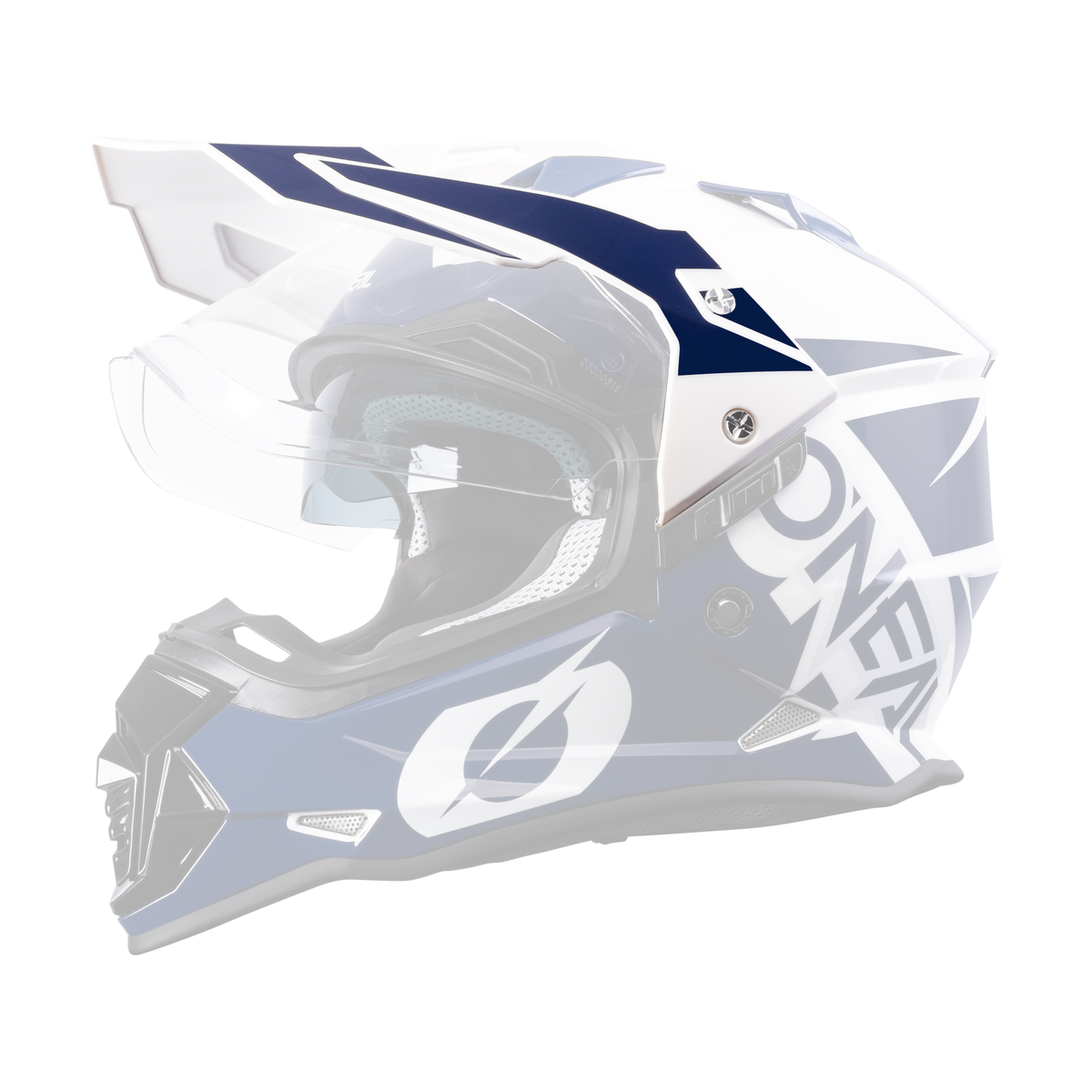 Der O'NEAL Visor SIERRA Helmet R ist ein blau-weißer Motocross-Helm mit durchsichtigem Visier, Belüftungseinsätzen und dem auffälligen "O'NEAL"-Logo auf der Seite, das auf einem schwarzen Hintergrund zu sehen ist.