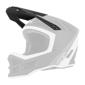 Der O'NEAL Visor BLADE Hyperlite Helmet CHARGER in Schwarz, Weiß und Grau ist von der Seite zu sehen. Dieser Integralhelm für Mountainbikes besticht durch ein robustes Design mit Mesh-Belüftungspanelen, einem verstellbaren Visier und einem auffälligen O'Neal-Branding. Er ist perfekt, um beim Downhill- und Trail-Fahren maximalen Schutz zu bieten.