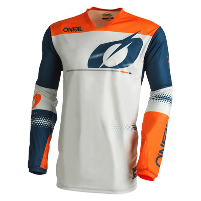Das O'NEAL HARDWEAR Jersey HAZE ist ein leistungsstarkes Langarmtrikot in Weiß, Marineblau und leuchtendem Orange mit grafischen Motiven und O'NEAL-Logos auf der Brust und dem linken Ärmel - ideal für jedes Fahrradabenteuer.