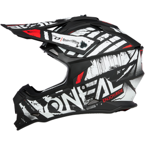 Der O'NEAL 2SRS Helm GLITCH besticht durch ein dynamisches schwarz-weiß-rotes Design mit scharfen Grafiken mit „ONEAL“ und „ENJOY-RIDE“ auf der Seite. Ausgestattet mit einem Visier ist sein kantiger Stil perfekt für Nervenkitzel-Suchende.