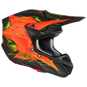 Der O'NEAL 5SRS Polyacrylite Helm SURGE ist ein schwarzer Motocross-Helm, der mit leuchtend roten und neongrünen geometrischen Mustern verziert ist. Dieser Helm verfügt über ein Visier und ein auffälliges „O'NEAL“-Branding an der Seite. Er ist für die Sicherheit bei Extremsportarten konzipiert und trägt auf der Oberseite einen Text mit fortschrittlicher Renntechnologie.