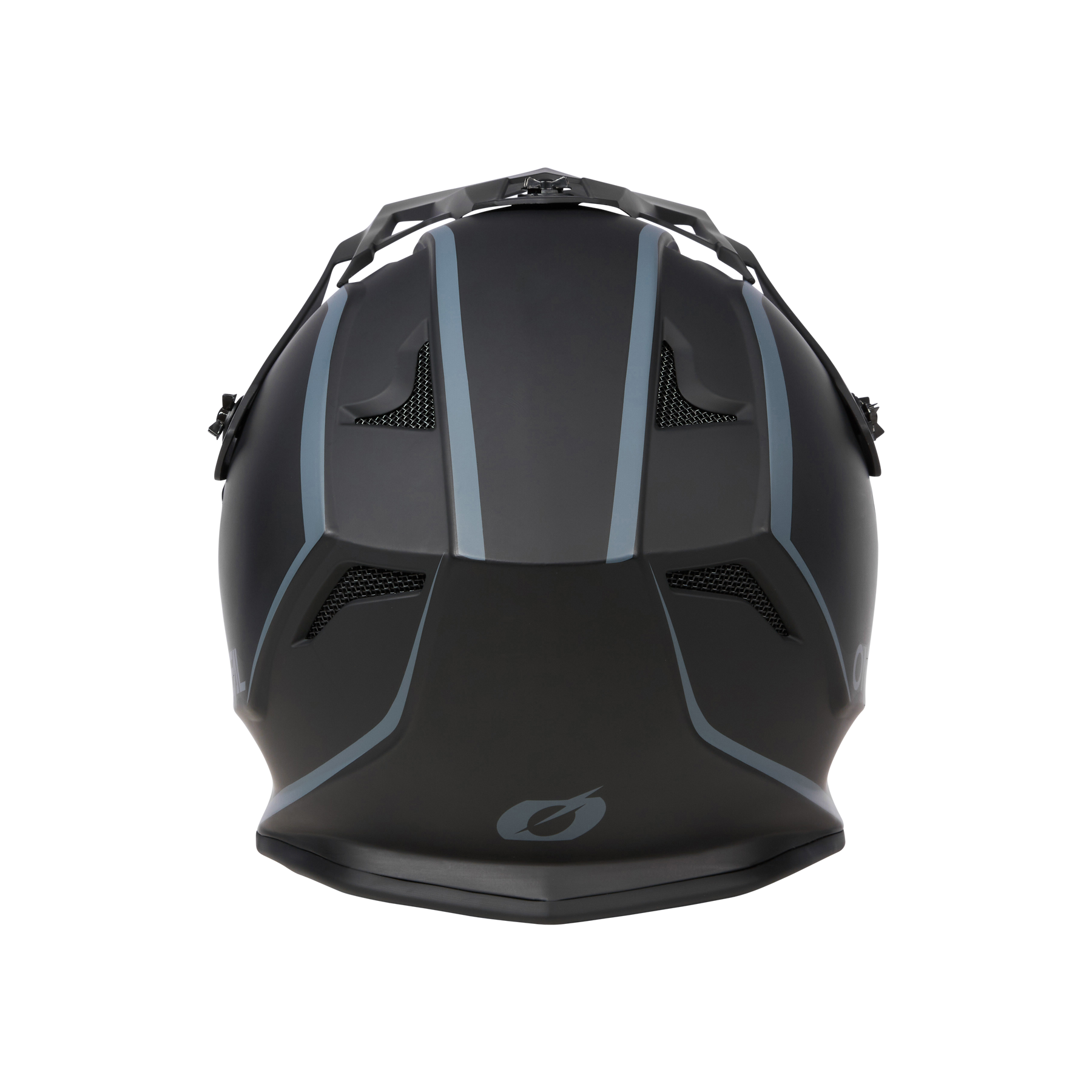 Von vorne betrachtet besticht der O'NEAL DROP DH Helm SOLID – ein schwarz-grauer Mountainbike-Helm von O'NEAL – durch sein aerodynamisches Design. Er verfügt über mehrere Belüftungsöffnungen und eine Innenpolsterung, die sowohl Sicherheit als auch Komfort gewährleistet. Am unteren Ende des Helms ist ein stilvolles Emblem zu sehen, das sich von einem schwarzen Hintergrund abhebt.