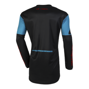 Das O'NEAL ELEMENT Jersey BRAND ist ein langärmeliges Trikot in überwiegend schwarzer Farbe mit leuchtend blauen Akzenten an den Oberarmen und einem auffälligen roten Design an den Unterärmeln. Es ist aus atmungsaktivem Material für ultimativen Komfort gefertigt und sorgt mit dem ikonischen „O'Neal“-Logo in der Nähe des Halses für eine perfekte Passform. Abgerundet wird das Ganze durch eine kleine horizontale blaue Grafik über dem unteren Rücken.