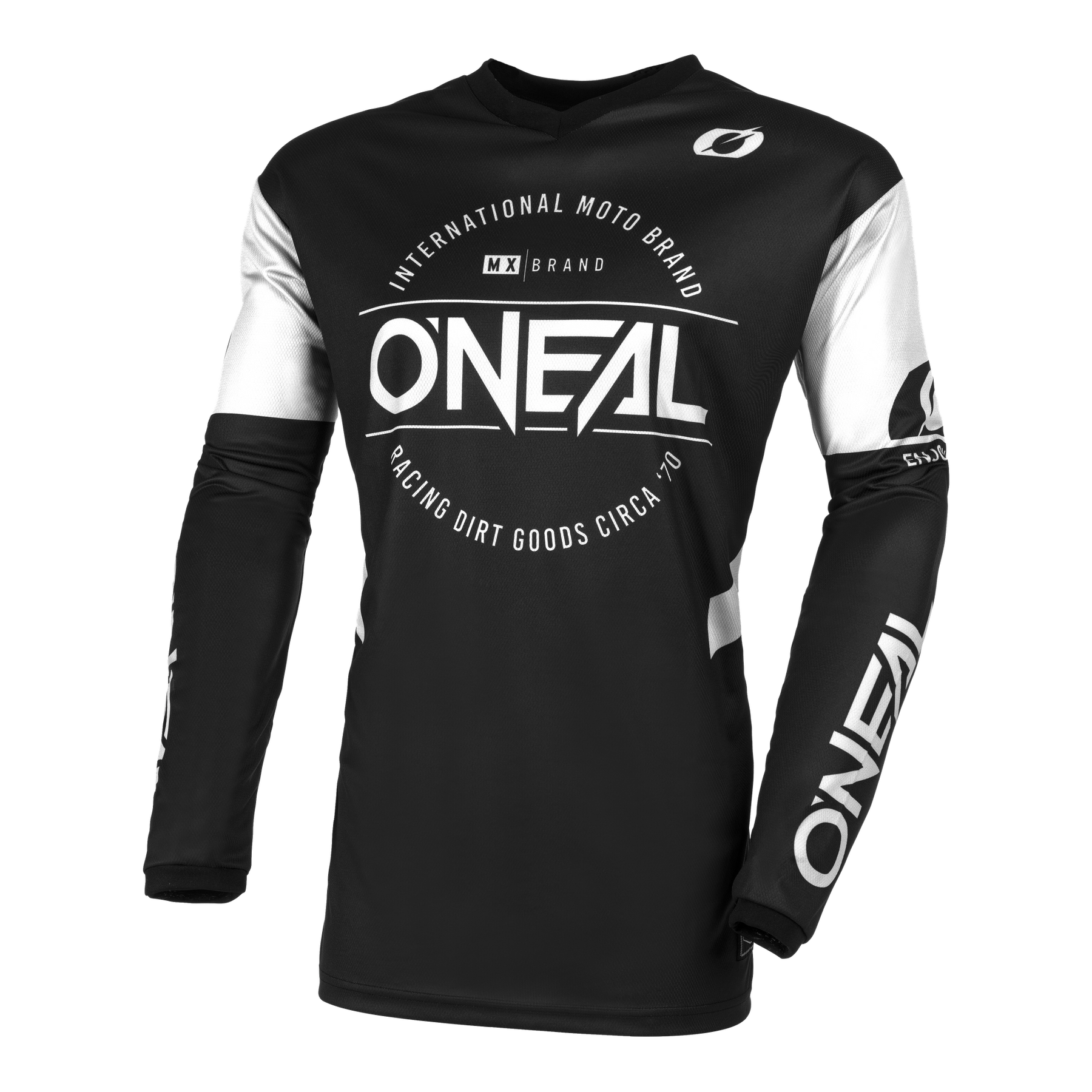 Ein O’NEAL ELEMENT Jersey BRAND im schwarz-weißen Design mit langen Ärmeln zeigt das „O’Neal“-Logo prominent auf der Vorderseite und einem Ärmel. Es besteht aus atmungsaktivem Material und sorgt für eine perfekte Passform. Auf der Brust sind außerdem die Texte „International Moto Brand“ und „MX Brand Racing Dirt Goods Circa '70“ zu sehen.