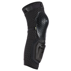 Der O'NEAL SINNER RAID Knieschützer von O'NEAL ist eine schwarze Hightech-Knieorthese mit wabenförmiger Schutzschale. Er bietet Halt und Schutz mit verstellbaren Riemen und einer gepolsterten Innenseite für mehr Komfort. Ideal für Sportarten oder Aktivitäten, bei denen Kniestabilisierung und -schutz erforderlich sind.