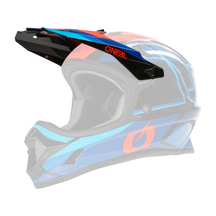 Der O'NEAL Visor SONUS Helmet SPLIT ist ein lebendiger Motocross-Helm mit einer Kombination aus Blau-, Rot- und Schwarztönen mit geometrischen Mustern. Der Markenname „O'Neal“ ist deutlich sichtbar in Rot auf der Seite zu sehen. Er verfügt über ein Integraldesign mit verstärktem Kinnschutz und integriertem Visier.