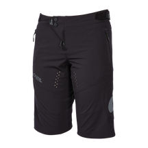 Ein Paar O'NEAL SOUL Damenshorts in Schwarz mit seitlichen Reißverschlusstaschen, verstärkten Nähten und Belüftungslöchern an den oberen Oberschenkeln. Diese Bikeshorts haben einen Knopf- und Reißverschluss für hohen Tragekomfort und zeigen stolz das O'Neal-Logo auf dem linken Bein. Perfekt für dein nächstes Mountainbike-Abenteuer.