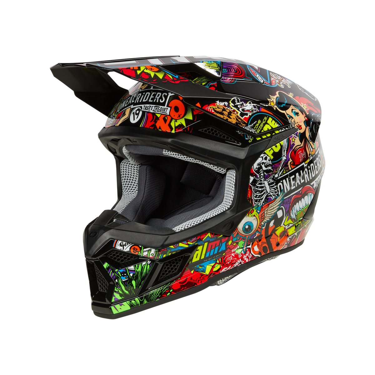 Der O'NEAL 3SRS Helm CRANK ist ein farbenfroher ABS-Helm, der eine Reihe lebendiger Grafiken im Graffiti-Stil zeigt, darunter Comic-Elemente, fettgedruckte Texte und verschiedene Illustrationen, alles vor schwarzem Hintergrund. Dieses Integraldesign mit markantem Visier ist perfekt für den Motocross-Profi.