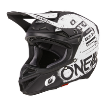 https://cdn.oneal.eu/assets/_default_upload_bucket/2024_ONeal_5SRS%20Polyacrylite%20Helmet%20SCARZ%20V.24_black_white_45%20front_left.png
