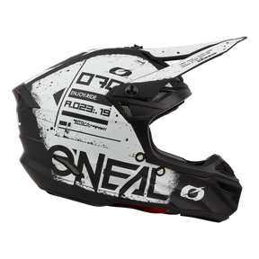 https://cdn.oneal.eu/assets/_default_upload_bucket/2024_ONeal_5SRS%20Polyacrylite%20Helmet%20SCARZ%20V.24_black_white_right%20side.png