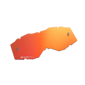 Eine glänzende, unregelmäßig geformte, orange getönte Visierlinse aus der O'NEAL B-10 Youth Goggle-Kollektion. Die Linse verfügt über zwei symmetrisch eingesetzte Metallschrauben und minimalen Text und Symbole in der Nähe einer Kante, darunter das O'NEAL-Logo und Zertifizierungszeichen. Der Hintergrund ist komplett schwarz.