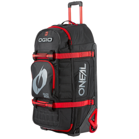 La bolsa de viaje O'NEAL x OGIO 9800 en negro/rojo tiene ruedas, asa telescópica, la marca "O'NEAL", varios compartimentos para el equipo y robustas correas para transportar cómodamente los accesorios.