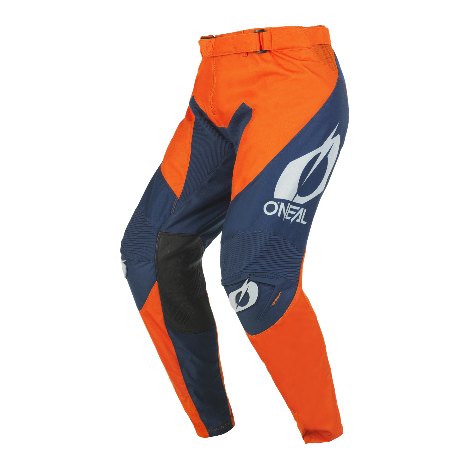Die O'NEAL MAYHEM Hose HEXX ist eine orangefarbene und marineblaue Motocross-Hose mit schwarzen Knieeinsätzen, auffälligen weißen "O'NEAL"-Logos auf Oberschenkel und Knie und atmungsaktivem Stoff, die auf einer unsichtbaren Schaufensterpuppe vor weißem Hintergrund gezeigt wird.