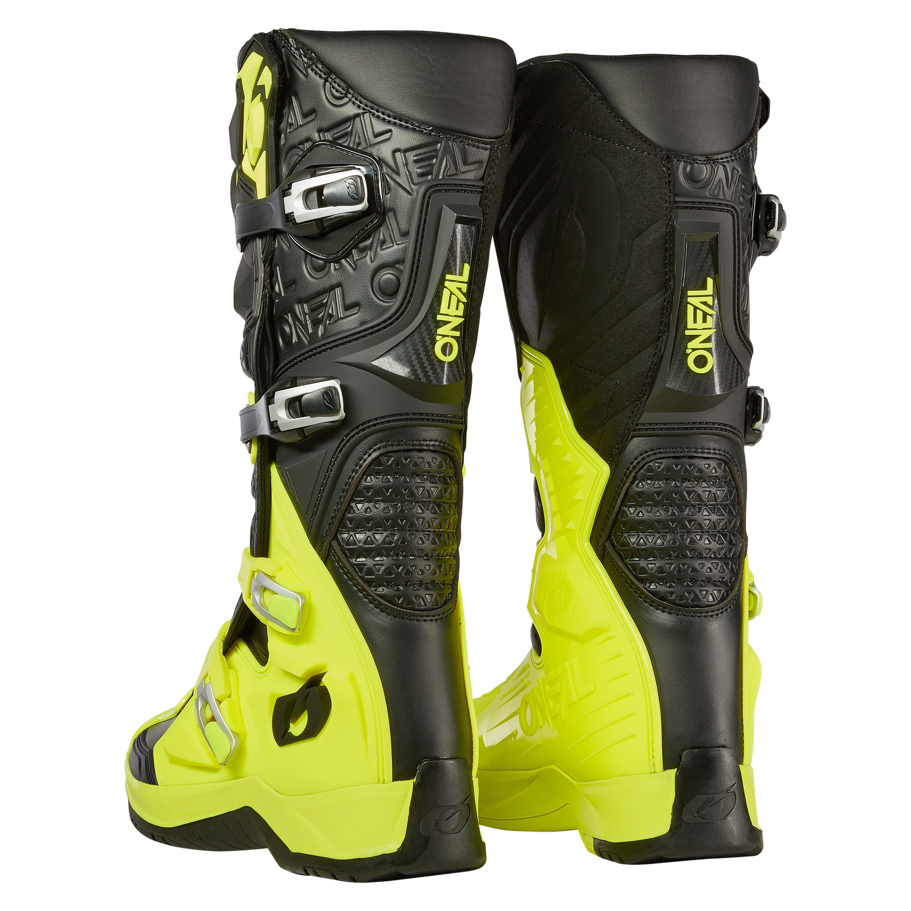 Ein Paar schwarze und neongelbe O'NEAL RMX PRO Stiefel mit strukturierten Einsätzen, silbernen Schnallen und O'NEAL-Branding an den Seiten, aufrecht und bereit für jedes Offroad-Abenteuer.