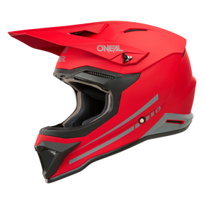 Ein leuchtend roter O'NEAL 1SRS Helm SOLID mit breitem Visier und eckigem Design. Der Helm hat ein glattes, mattes Finish, aerodynamische Belüftungsöffnungen und dezente graue Akzente. Der Markenname „O'Neal“ ist auf der Vorderseite und an der Seite deutlich zu sehen. Sein Inneres ist für mehr Komfort gepolstert und unterstreicht die hochwertige Verarbeitung.