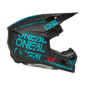 Der O'NEAL 3SRS Helm STATIC ist ein schwarzer Integralhelm mit blaugrünen Grafiken, die den Markennamen „O'NEAL“ und verschiedene abstrakte Designs zeigen. Er verfügt über einen Kinnschutz, eine Sonnenblende und Belüftungsöffnungen und ist somit perfekt für Motocross-Fans.