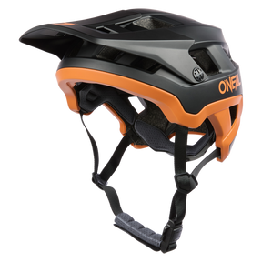 https://cdn.oneal.eu/assets/_default_upload_bucket/2025_ONeal_DEFENDER%20Helmet%20SOLID%20V.25_black_orange_front_1.png
