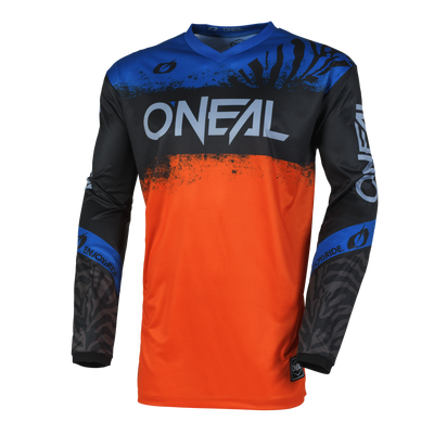 Das O'NEAL ELEMENT Jersey SHOCKER zeichnet sich durch ein lebendiges Farbverlaufsdesign aus, das von Schwarz und Blau oben zu leuchtendem Orange unten übergeht. Das Trikot zeigt das „O'Neal“-Logo prominent auf der Brust und den Armen, mit zusätzlichen Markenzeichen und abstrakten Mustern, die die Ärmel zieren. Es sorgt für einen perfekten Sitz und besteht aus atmungsaktivem Material für maximalen Komfort und Leistung.