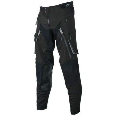 Wir präsentieren die O'NEAL EXT Enduro Pants von O'NEAL, eine schwarze Motocross-Hose mit mehreren Reißverschlusstaschen, verstellbaren Hüftgurten und verstärkten Kniepolstern. Das Design umfasst verschiedene strukturierte Stoffabschnitte für Haltbarkeit und Flexibilität.