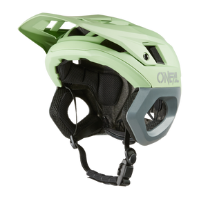https://cdn.oneal.eu/assets/_default_upload_bucket/2025_ONeal_TRAPPER%20Helmet%20SOLID%20V.25_green_gray_front.png